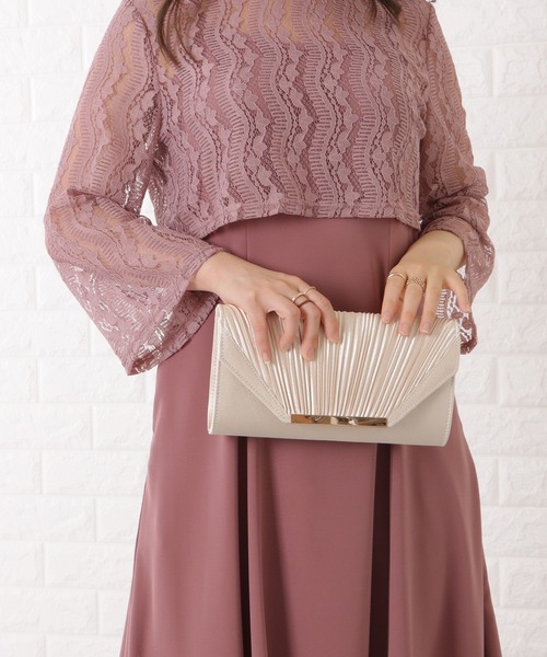 Lace Ladies(レースレディース)の「チェーン付き2WAYスクエアクラッチ(クラッチバッグ・レディース・ブラック/アイボリー/シルバー/ベージュ・FREE)」の12枚目の写真