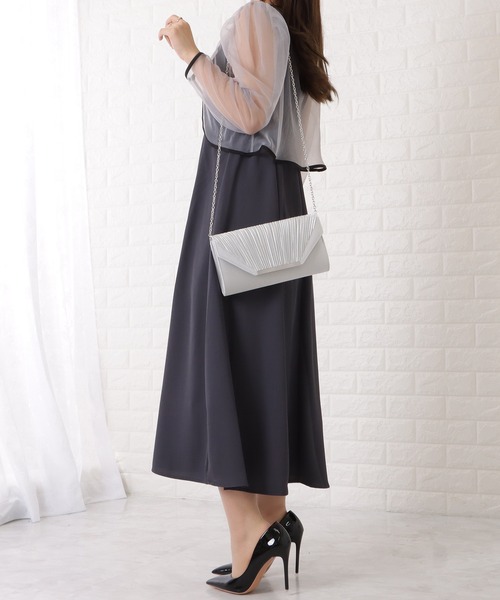 Lace Ladies(レースレディース)の「チェーン付き2WAYスクエアクラッチ(クラッチバッグ・レディース・ブラック/アイボリー/シルバー/ベージュ・FREE)」の5枚目の写真