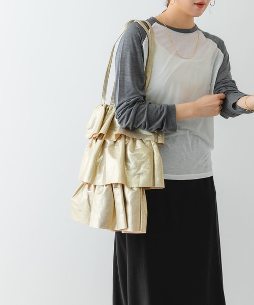 RODE SKO（ロデスコ）の「フリルメタリックトート（トートバッグ・レディース・ブラック/ゴールド/シルバー・ONE）」の18枚目の写真