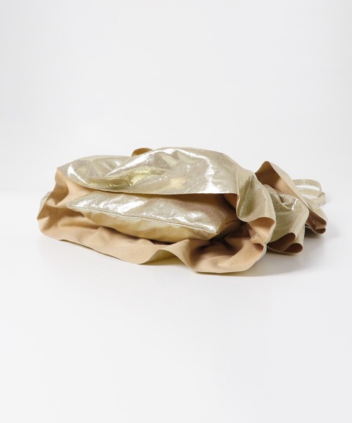 RODE SKO（ロデスコ）の「フリルメタリックトート（トートバッグ・レディース・ブラック/ゴールド/シルバー・ONE）」の7枚目の写真