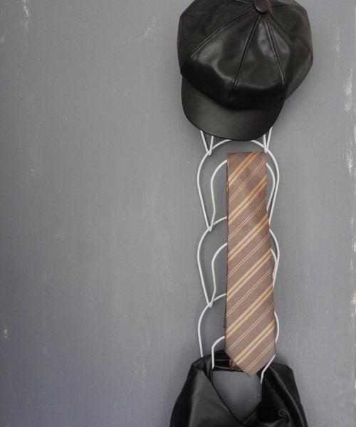 Port（ポート）の「【 5個付き 】帽子 収納 ラック / マルチ収納 / 壁掛け収納 / コレクションラック（収納グッズ・レディース・ブラック/ホワイト・FREE）」の7枚目の写真