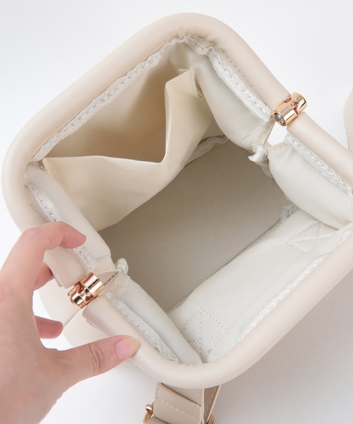 titivate（ティティベイト）の「がま口ショルダーバッグ（ショルダーバッグ・レディース・ブラック/ホワイト・FREE）」の12枚目の写真