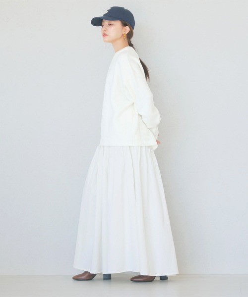 KOBE LETTUCE（コウベレタス）の「［ WEARISTA田中亜希子さんコラボ ］タックプリーツスカート（スカート・レディース・ブラック/ブルー/オフホワイト/カーキ・M/PM）」の5枚目の写真