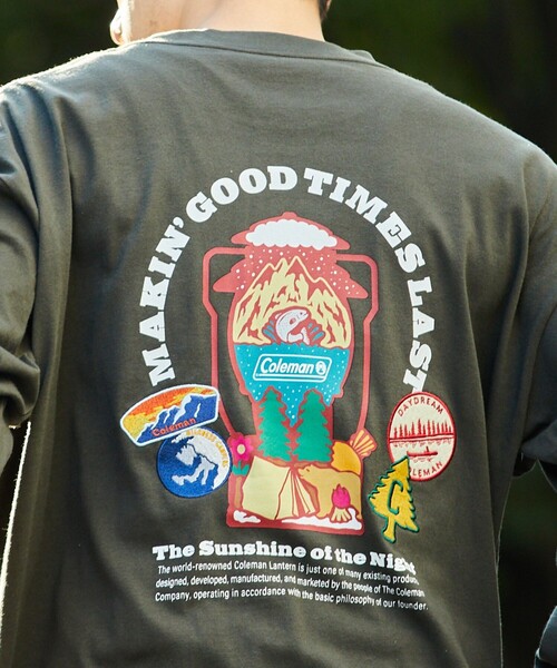 COLEMAN（コールマン）の「Coleman/コールマン 別注 ランタンアイコン バックプリント L/S TEE/ ロングスリーブ Tシャツ（Tシャツ/カットソー・メンズ・ダークブラウン/ホワイト/グレー/チャコールグレー・MEDIUM/LARGE）」の3枚目の写真