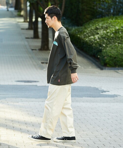 COLEMAN（コールマン）の「Coleman/コールマン 別注 ランタンアイコン バックプリント L/S TEE/ ロングスリーブ Tシャツ（Tシャツ/カットソー・メンズ・ダークブラウン/ホワイト/グレー/チャコールグレー・MEDIUM/LARGE）」の18枚目の写真