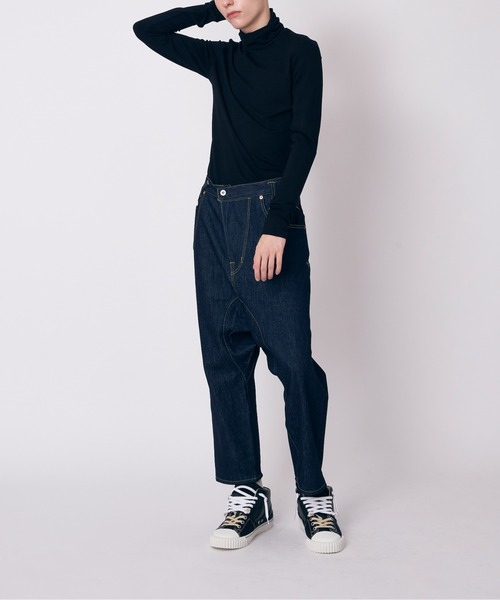 FUMITO GANRYU(フミトガンリュウ)の「FUMITO GANRYU Kinetic denim(デニムパンツ・メンズ・ダークブルー・1/2)」の3枚目の写真