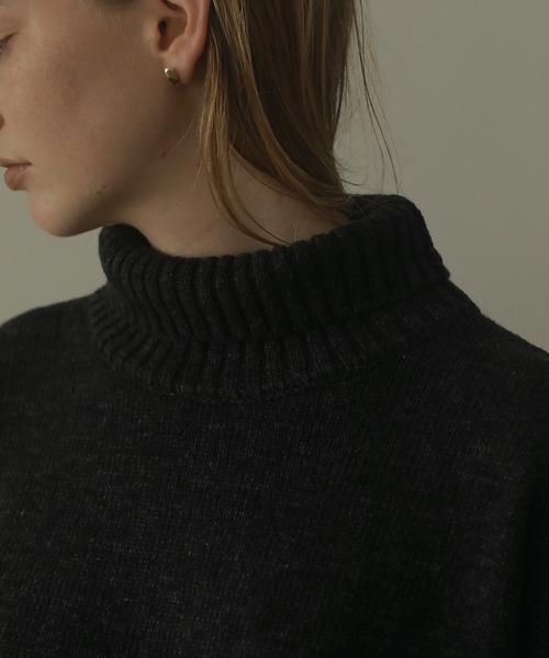 MANOF フロントアーチ　タートルニット MANOF（マノフ）の「FRONT ARCH TURTLE KNIT（ニット/セーター）」 - WEAR