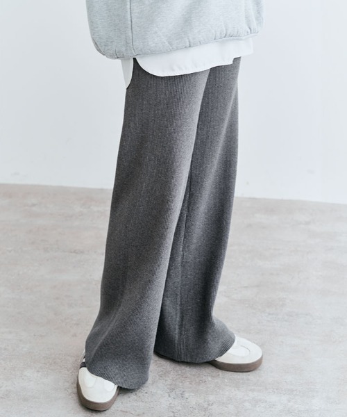 kirakiraShop（キラキラショップ）の「リブニット セミワイド パンツ（その他パンツ・レディース・ブラック/ベージュ/グレー/ブラウン/カーキ/テラコッタ/チャコール/ライトベージュ/アイボリー/モカ・M/L-XL）」の5枚目の写真
