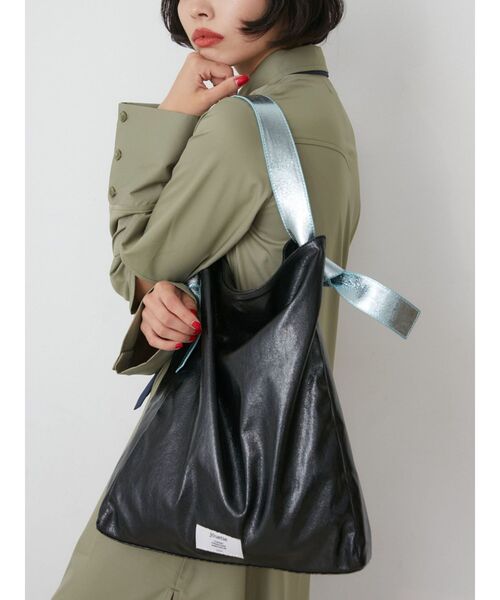 jouetie（ジュエティ）の「メタリックバイカラートートBAG（トートバッグ・レディース・ブラック/シルバー/ピンク・FREE）」の7枚目の写真