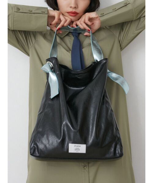 jouetie（ジュエティ）の「メタリックバイカラートートBAG（トートバッグ・レディース・ブラック/シルバー/ピンク・FREE）」の8枚目の写真