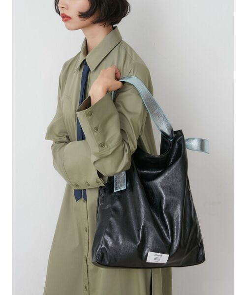 jouetie（ジュエティ）の「メタリックバイカラートートBAG（トートバッグ・レディース・ブラック/シルバー/ピンク・FREE）」の9枚目の写真