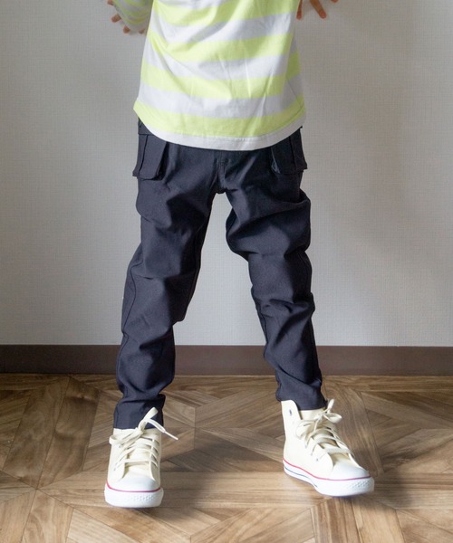 SKAPE（エスケープ）の「ﾉﾋﾞﾉﾋﾞｶｰｺﾞ（カーゴパンツ・キッズ・ベージュ/ブラック/グリーン/ブラック系その他・110cm/90cm/100cm/120cm/130cm）」の2枚目の写真