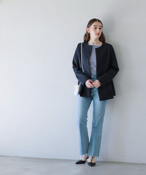 La TOTALITE(ラトータリテ)の「トリプルクロスペプラムジャケット(ノーカラージャケット・レディース・ネイビー/ホワイト・36/38)」の13枚目の写真
