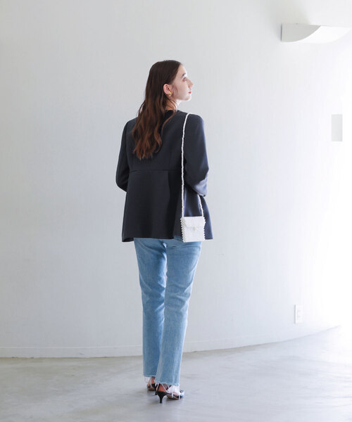 La TOTALITE（ラトータリテ）の「トリプルクロスペプラムジャケット