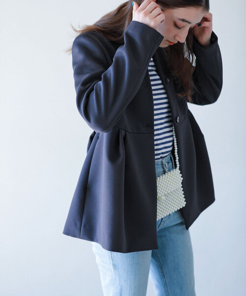 La TOTALITE（ラトータリテ）の「トリプルクロスペプラムジャケット