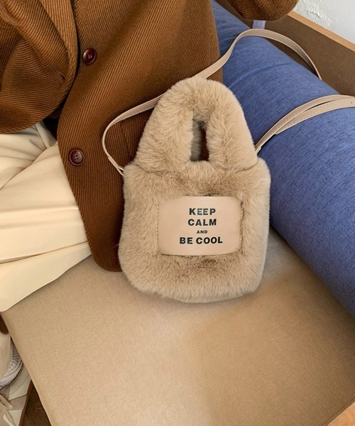 Miniministore(ミニミニストア)の「エコファーバッグ 秋冬 ミニトートバッグ(ショルダーバッグ・レディース・ベージュ/ホワイト・フリー)」の8枚目の写真