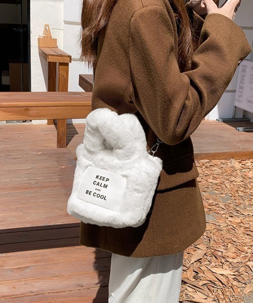 Miniministore(ミニミニストア)の「エコファーバッグ 秋冬 ミニトートバッグ(ショルダーバッグ・レディース・ベージュ/ホワイト・フリー)」の10枚目の写真