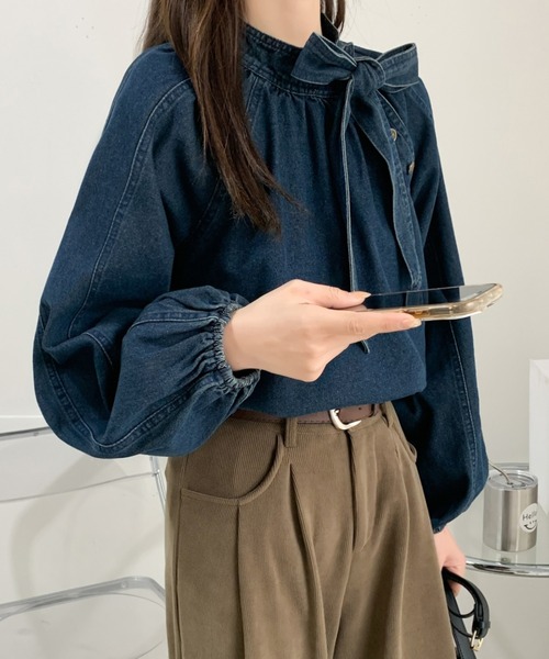 Diosfront（ディオスフロント）の「リボン付きボリュウームスリーブデニムブラウス（シャツ/ブラウス・レディース・インディゴブルー・M/L）」の7枚目の写真