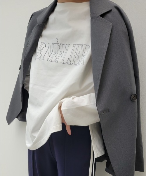 y/m（イム）の「前後2WAYサイドスリットロゴロンT（Tシャツ/カットソー・レディース・ブラック/ホワイト・FREE）」の2枚目の写真