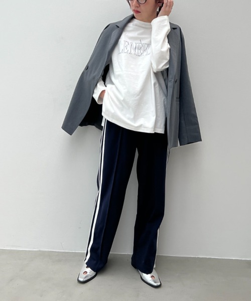 y/m（イム）の「前後2WAYサイドスリットロゴロンT（Tシャツ/カットソー・レディース・ブラック/ホワイト・FREE）」の3枚目の写真