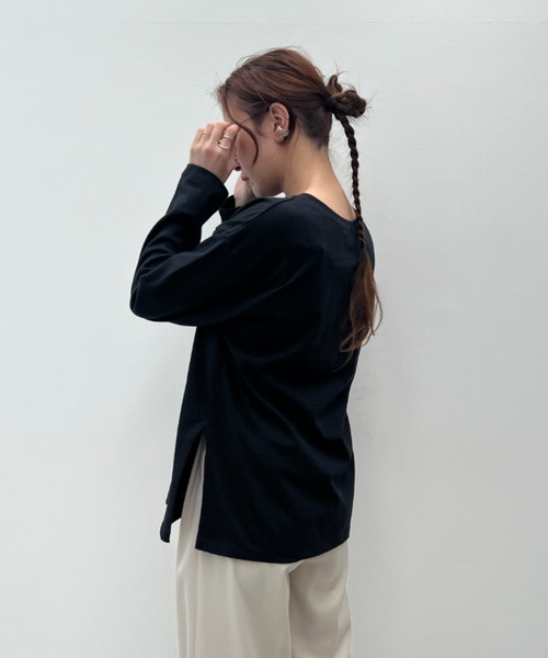 y/m（イム）の「前後2WAYサイドスリットロゴロンT（Tシャツ/カットソー・レディース・ブラック/ホワイト・FREE）」の20枚目の写真