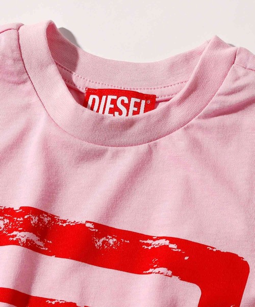 DIESEL KIDS(ディーゼルキッズ)の「DIESEL(ディーゼル)Kids & Junior ブランドロゴ半袖Tシャツカットソー(Tシャツ/カットソー・キッズ・ライトピンク/ブルー/ダークグリーン/ブラック・16Y/14Y/12Y/10Y/8Y/6Y/4Y)」の16枚目の写真