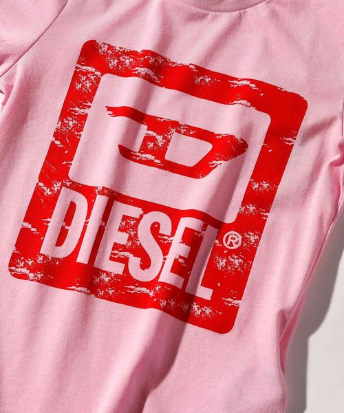 DIESEL KIDS(ディーゼルキッズ)の「DIESEL(ディーゼル)Kids & Junior ブランドロゴ半袖Tシャツカットソー(Tシャツ/カットソー・キッズ・ライトピンク/ブルー/ダークグリーン/ブラック・16Y/14Y/12Y/10Y/8Y/6Y/4Y)」の17枚目の写真