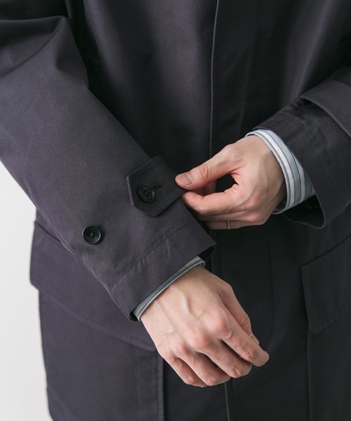 URBAN RESEARCH DOORS（アーバンリサーチドアーズ）の「撥水 T/Cツイル ミドルコート（ステンカラーコート・メンズ・ベージュ/ブラック/チャコールグレー・MEDIUM/LARGE）」の7枚目の写真