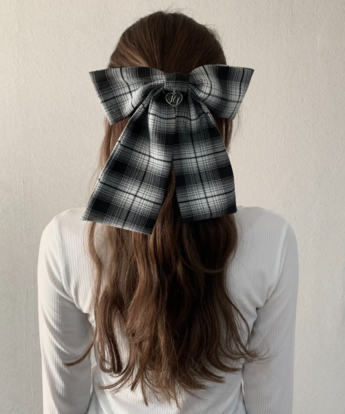 Hauls(ハウルズ)の「ばかデカおリボンバレッタ(バレッタ/ヘアクリップ・レディース・ブラック/サックスブルー/ブラック×ホワイト・FREE)」の7枚目の写真