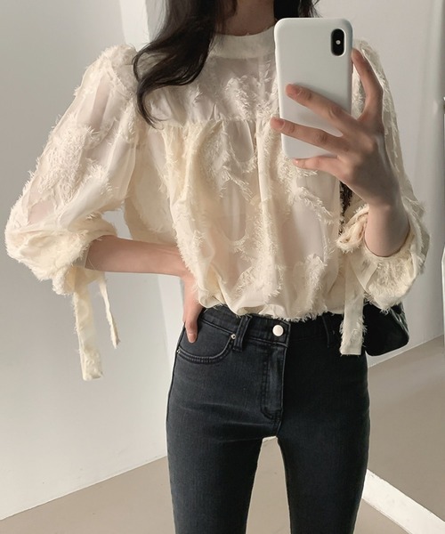 LAFFMO（ラフモ）の「リボン袖ジャガードブラウス（シャツ/ブラウス・レディース・ベージュ/ピンク・F）」の7枚目の写真