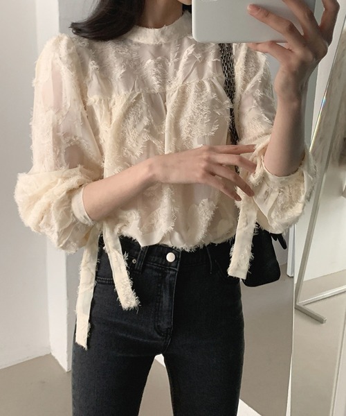 LAFFMO（ラフモ）の「リボン袖ジャガードブラウス（シャツ/ブラウス・レディース・ベージュ/ピンク・F）」の14枚目の写真