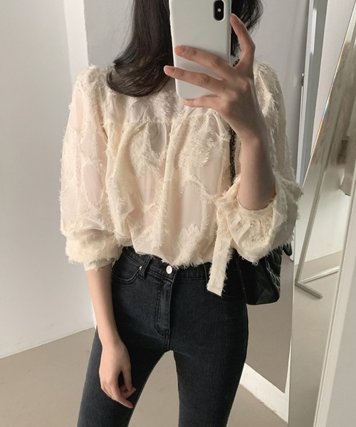 LAFFMO（ラフモ）の「リボン袖ジャガードブラウス（シャツ/ブラウス・レディース・ベージュ/ピンク・F）」の5枚目の写真