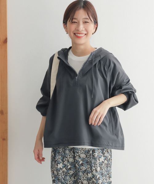 URBAN RESEARCH DOORS(アーバンリサーチドアーズ)の「add fabricsフードプルオーバー(その他アウター・レディース・ホワイト系その他/チャコールグレー・MEDIUM)」の15枚目の写真