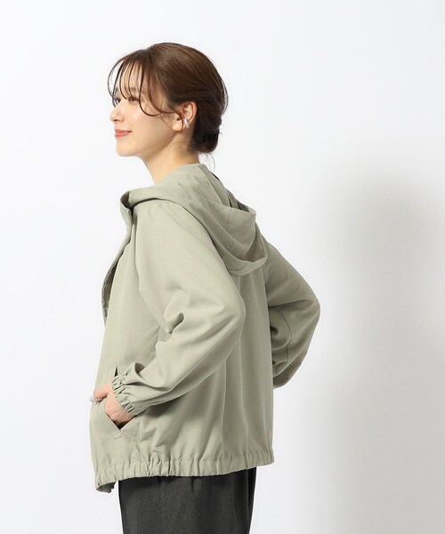 SHOO・LA・RUE（シューラルー）の「◆【洗える/気温対策】軽くてやわらか エアリー フーディーブルゾン（ブルゾン・レディース・ブラック/カーキ/ベージュ・02/04/03）」の16枚目の写真