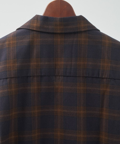 And A（アンドエー）の「And A アンドエー / WOOL BLEND OPEN COLLAR L/S CHECK SHIRT JACKET ウールブレンドオープンカラーシャツ / AA-S24M002（シャツ/ブラウス・メンズ・パープル/ブラウン・1/2）」の5枚目の写真