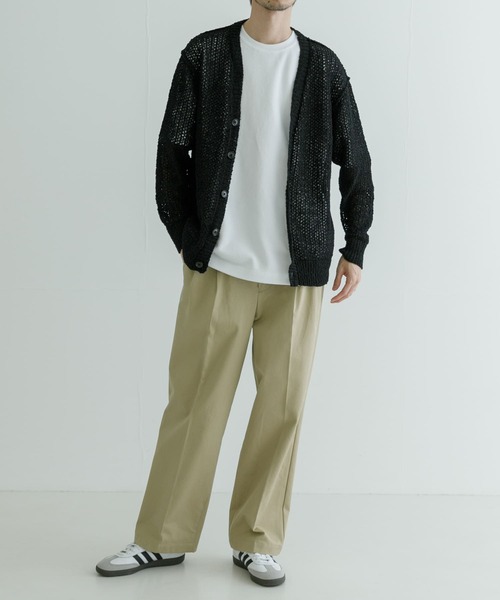 URBAN RESEARCH（アーバンリサーチ）の「透かし編みVカーディガン（ニット/セーター・メンズ・アイボリー/ブラック・MEDIUM/LARGE）」の4枚目の写真