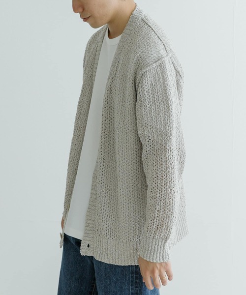 URBAN RESEARCH（アーバンリサーチ）の「透かし編みVカーディガン（ニット/セーター・メンズ・アイボリー/ブラック・MEDIUM/LARGE）」の6枚目の写真