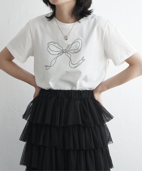 VENCEEXCHANGE(ヴァンスエクスチェンジ)の「リボンプリントTシャツ(Tシャツ/カットソー・レディース・オフホワイト/ブラック・FREE)」の7枚目の写真
