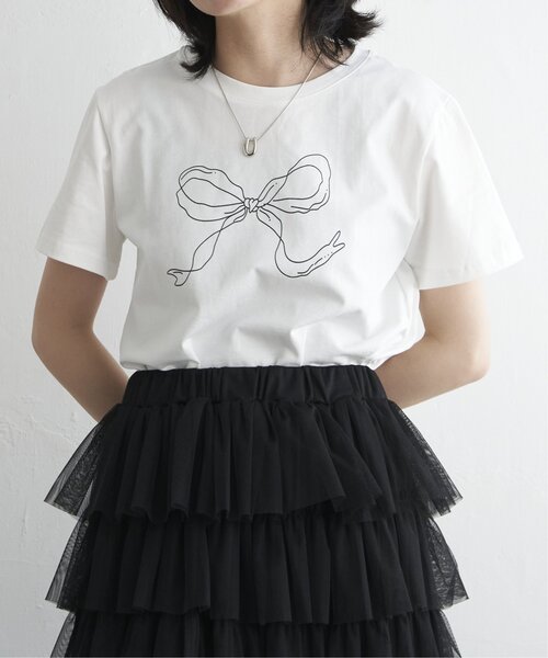 VENCEEXCHANGE(ヴァンスエクスチェンジ)の「リボンプリントTシャツ(Tシャツ/カットソー・レディース・オフホワイト/ブラック・FREE)」の9枚目の写真