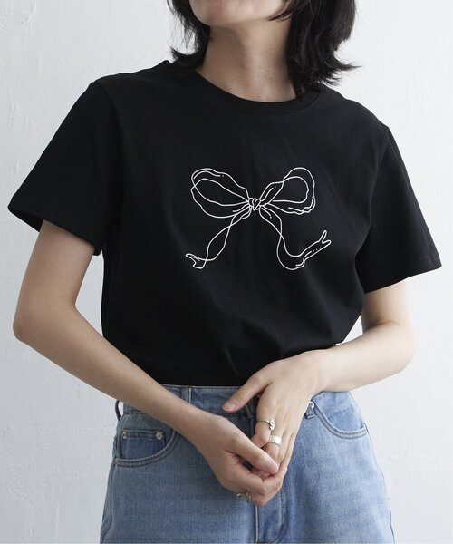 VENCEEXCHANGE(ヴァンスエクスチェンジ)の「リボンプリントTシャツ(Tシャツ/カットソー・レディース・オフホワイト/ブラック・FREE)」の14枚目の写真