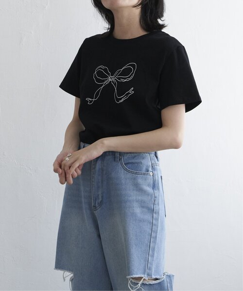 VENCEEXCHANGE(ヴァンスエクスチェンジ)の「リボンプリントTシャツ(Tシャツ/カットソー・レディース・オフホワイト/ブラック・FREE)」の19枚目の写真