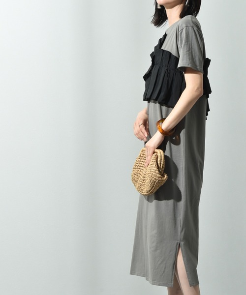 INTERPLANET（インタープラネット）の「異素材プリーツデザインカットワンピース（ワンピース・レディース・グレー/ブラック/ネイビー系・FREE）」の15枚目の写真