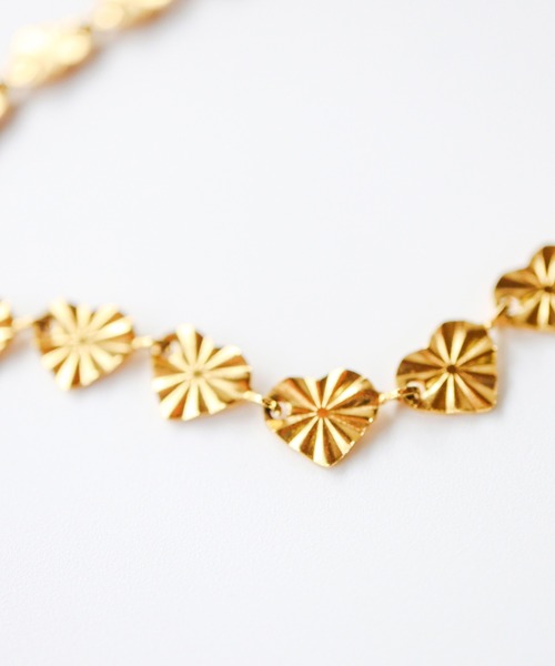 TUWAKRIM（トゥワクリム）の「【TUWAKRIM】ハートカットチョーカー（チョーカー・レディース・ゴールド・MEDIUM）」の7枚目の写真
