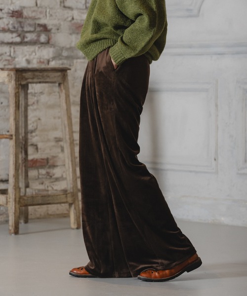 CASPER JOHN(キャスパージョン)の「Drop stitch velor flare slacks/ドロップステッチベロアフレアスラックス(スラックス・メンズ・ダークブラウン/ダークグリーン/ブラック・X-SMALL/SMALL/MEDIUM/LARGE)」の3枚目の写真