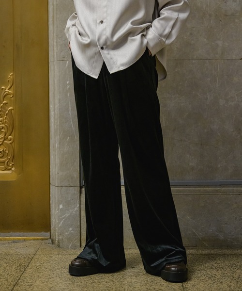 CASPER JOHN(キャスパージョン)の「Drop stitch velor flare slacks/ドロップステッチベロアフレアスラックス(スラックス・メンズ・ダークブラウン/ダークグリーン/ブラック・X-SMALL/SMALL/MEDIUM/LARGE)」の5枚目の写真