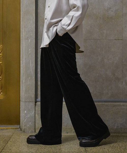 CASPER JOHN(キャスパージョン)の「Drop stitch velor flare slacks/ドロップステッチベロアフレアスラックス(スラックス・メンズ・ダークブラウン/ダークグリーン/ブラック・X-SMALL/SMALL/MEDIUM/LARGE)」の6枚目の写真
