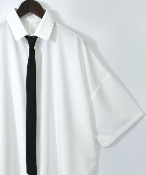 HALHAM（ハルハム）の「PEストレッチネクタイビッグシャツ/レギュラーカラー半袖シャツ（シャツ/ブラウス・メンズ・ダークグレー/ホワイト/ブラック・M/L/XL）」の2枚目の写真