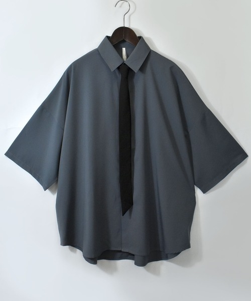 HALHAM（ハルハム）の「PEストレッチネクタイビッグシャツ/レギュラーカラー半袖シャツ（シャツ/ブラウス・メンズ・ダークグレー/ホワイト/ブラック・M/L/XL）」の11枚目の写真