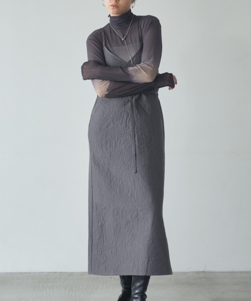 Happy John（ハッピージョン）の「quilting cami dress/キルティングキャミワンピース（ワンピース・レディース・ブラック/チャコールグレー・FREE）」の2枚目の写真