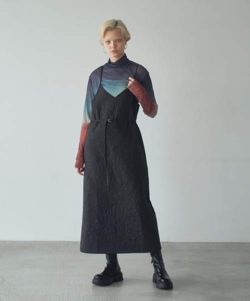 Happy John（ハッピージョン）の「quilting cami dress/キルティングキャミワンピース（ワンピース・レディース・ブラック/チャコールグレー・FREE）」の4枚目の写真